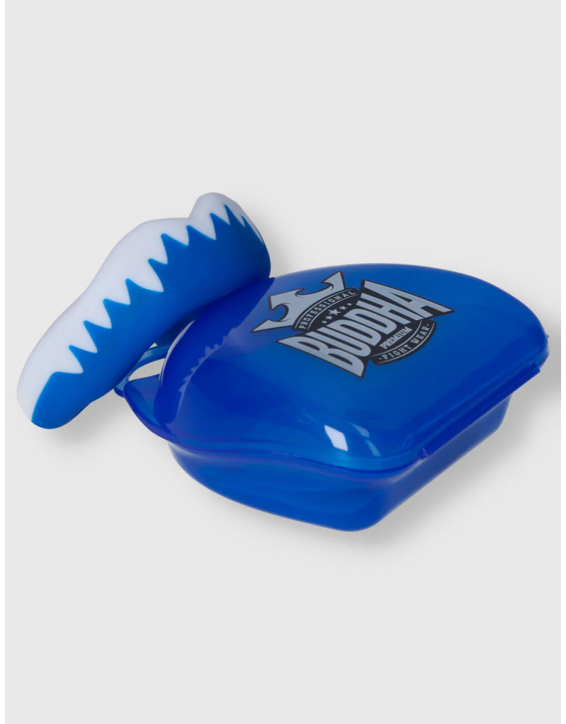 Blue Buddha Vampire mouthguard. Maximum protection with double layer of gel, cover included and comfortable fit.