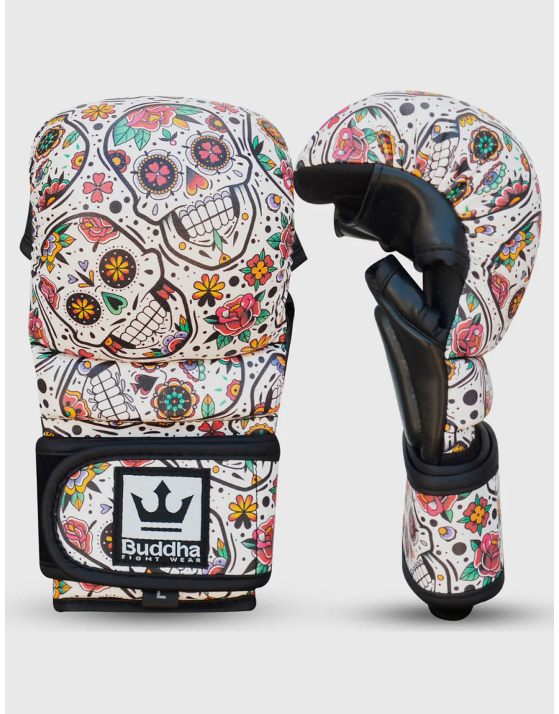 Guantes MMA Buddha Mexican. Diseño old school con calaveras y flores. Perfecto para tus días de entrenamiento.