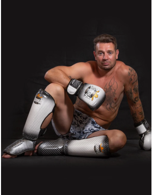 Espinilleras Buddha Titanium Blancas | Muay Thai y Kick Boxing